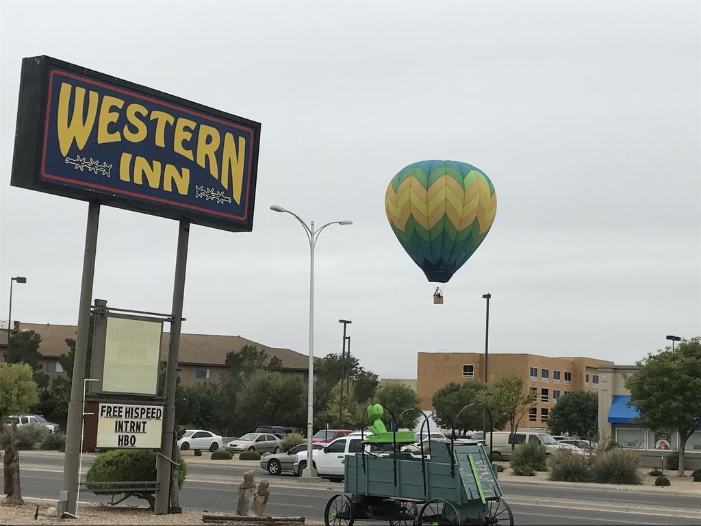 Western Inn רוזוול מראה חיצוני תמונה
